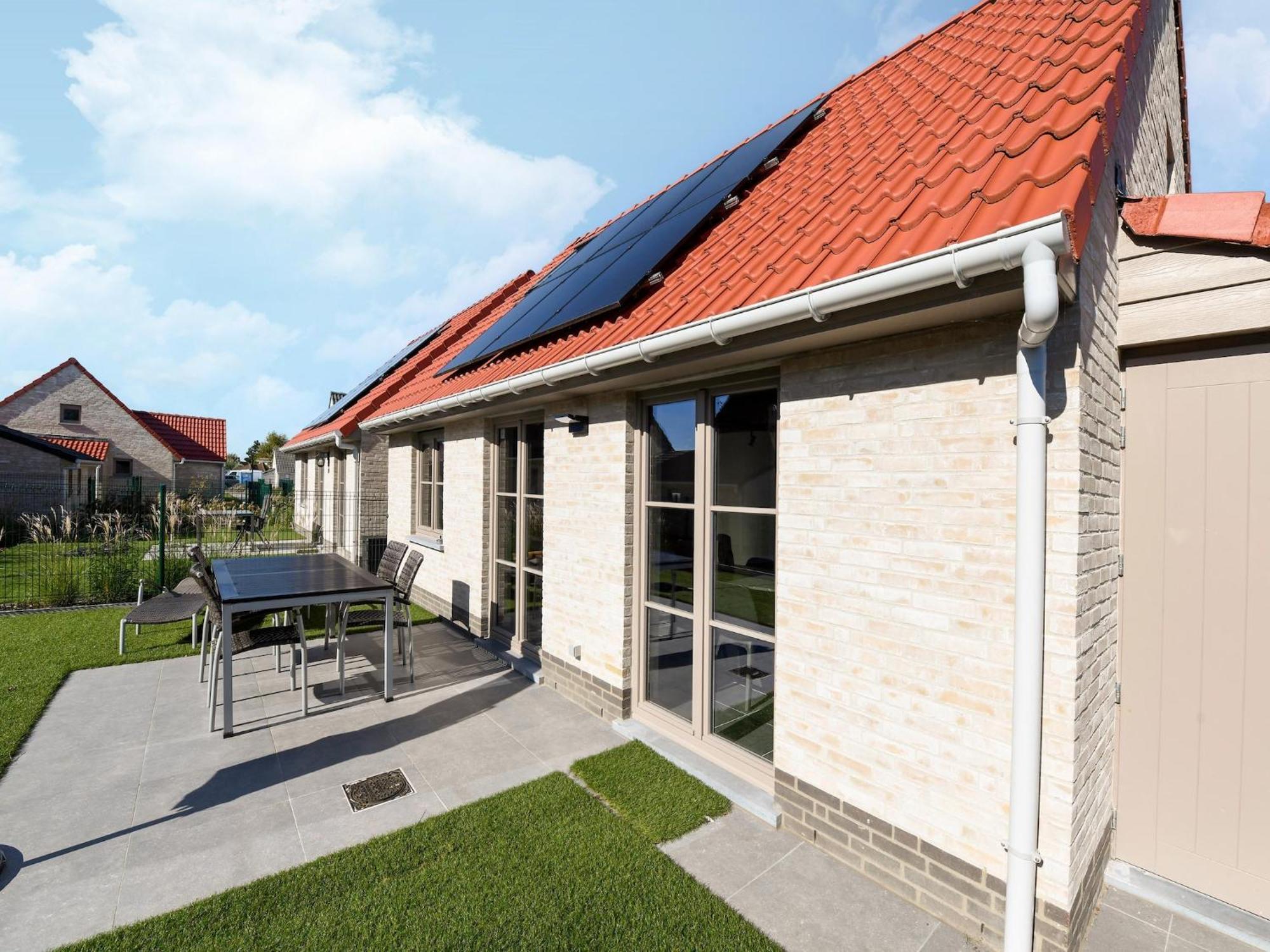 Cozy Polder House On The Westhinder Domain Ferienhaus